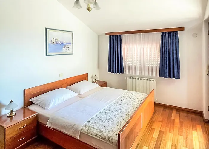 Awesome In Nova Vas With Wifi *