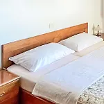Stunning Apartment In Nova Vas * Poreč