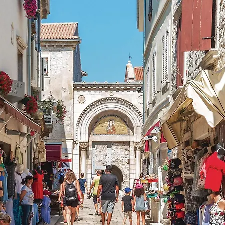 Apartamento Awesome In Nova Vas With Wifi Poreč