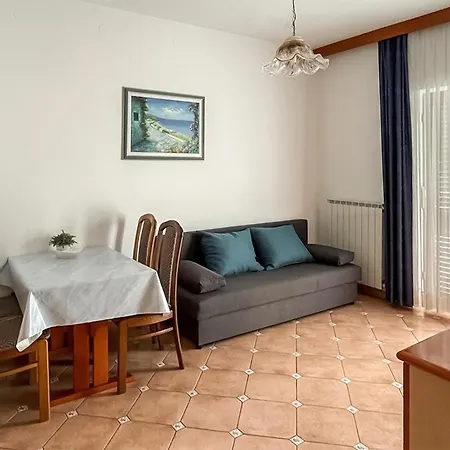 Awesome In Nova Vas With Wifi *