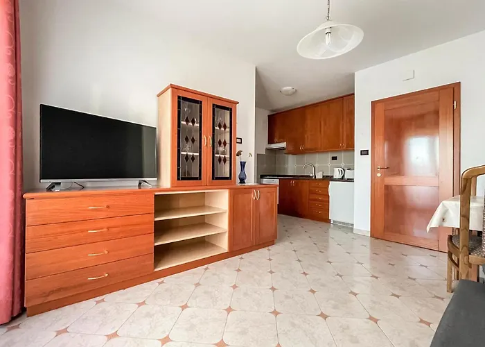 Awesome In Nova Vas With Wifi Appartement *